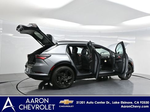 New 2025 Chevrolet Equinox EV RS image 4