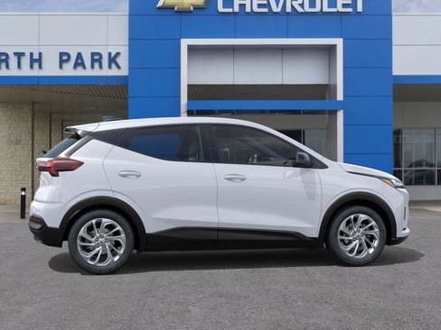 New 2027 Chevrolet Bolt LT image 5