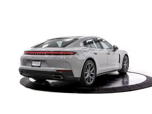 New 2026 Porsche Panamera RWD image 7