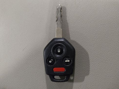 Used 2014 Subaru Outback 3.6R Limited image 32