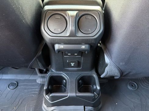 Used 2022 Jeep Wrangler Unlimited Sport w/ Sun And Sound Package image 21