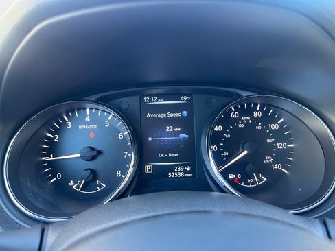 Used 2017 Nissan Rogue SV w/ Midnight Edition image 11