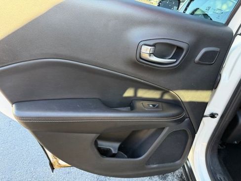 Used 2020 Jeep Compass Latitude w/ Popular Equipment Group image 50