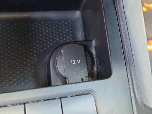 Used 2009 Volkswagen Jetta SE FWD image 18