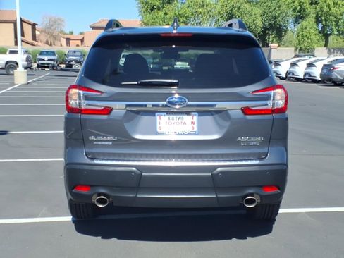 Used 2024 Subaru Ascent Limited w/ Technology Package AWD/4WD image 5