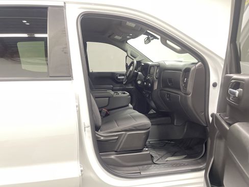 Used 2020 Chevrolet Silverado 1500 Custom w/ Custom Max Trailering Package AWD/4WD image 25