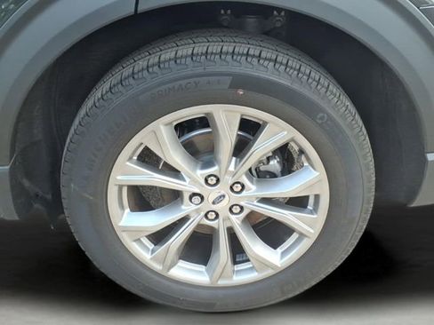 Certified 2023 Ford Explorer XLT w/ Equipment Group 202A AWD/4WD image 7