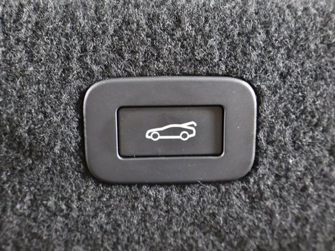 Used 2024 Jaguar XF R-Dynamic SE image 24