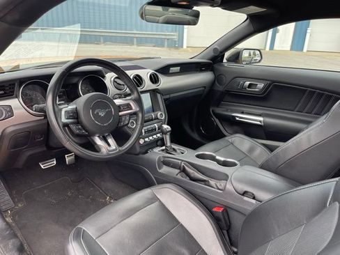 Used 2022 Ford Mustang GT Premium w/ Black Accent Package RWD image 3