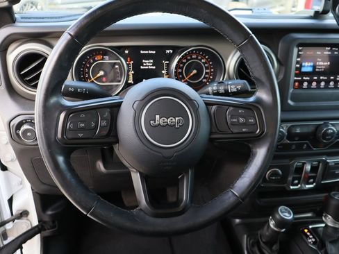 Used 2021 Jeep Wrangler Sport AWD/4WD image 14