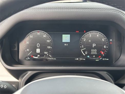 Used 2024 Land Rover Defender 130 S image 27