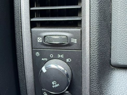 Used 2014 RAM 1500 Express AWD/4WD image 22