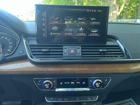 Used 2021 Audi Q5 2.0T Premium w/ Convenience Package AWD/4WD image 10