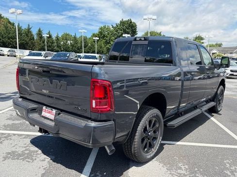 New 2026 RAM 2500 Laramie AWD/4WD image 8