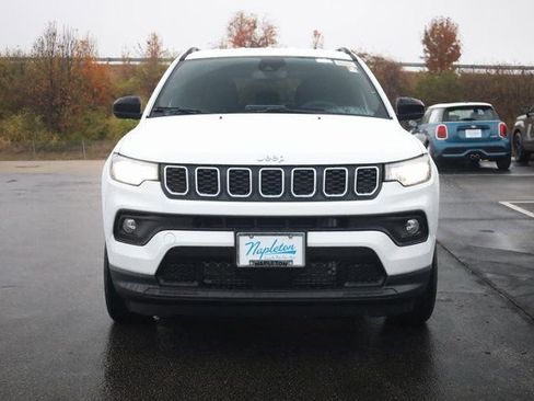 New 2026 Jeep Compass Latitude image 3