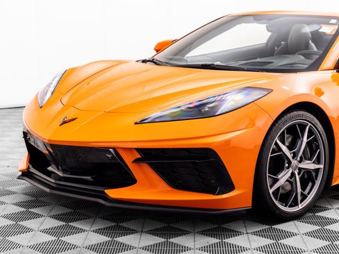 Used 2023 Chevrolet Corvette Stingray Premium Conv w/ Z51 Performance Package RWD image 37