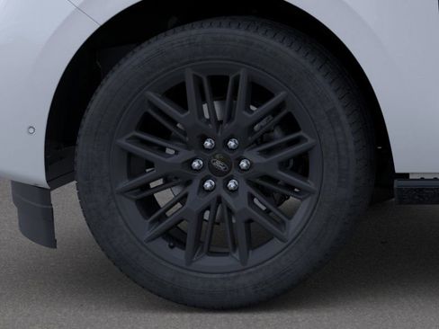 New 2026 Ford Expedition Platinum image 19