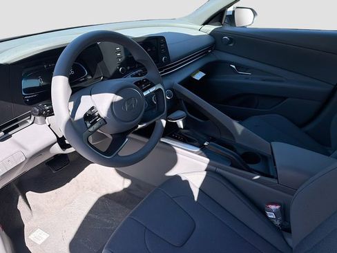 New 2026 Hyundai Elantra SE w/ Cargo Package FWD image 9