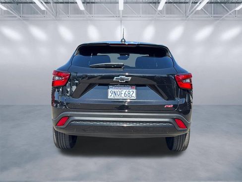 Used 2024 Chevrolet Trax RS w/ Driver Confidence Package FWD image 5