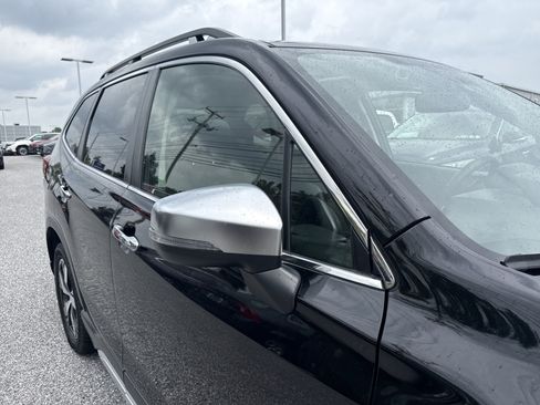 Used 2019 Subaru Forester Touring AWD/4WD image 16