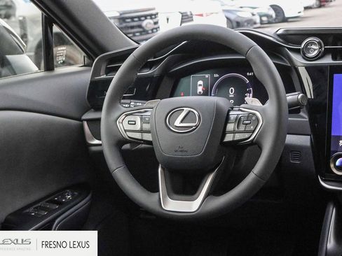 Certified 2025 Lexus RZ 450e image 18