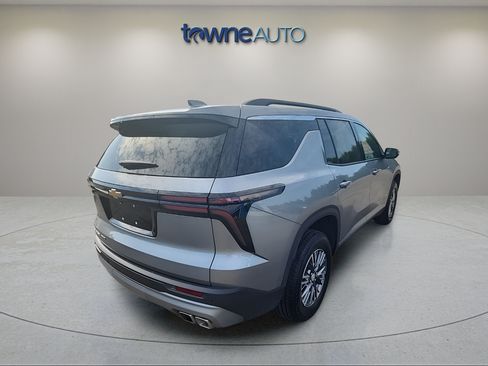 Used 2026 Chevrolet Traverse LT AWD/4WD image 6