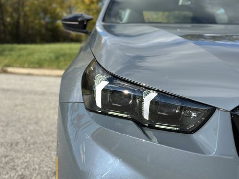 New 2026 BMW M5 w/ Executive Package image 10