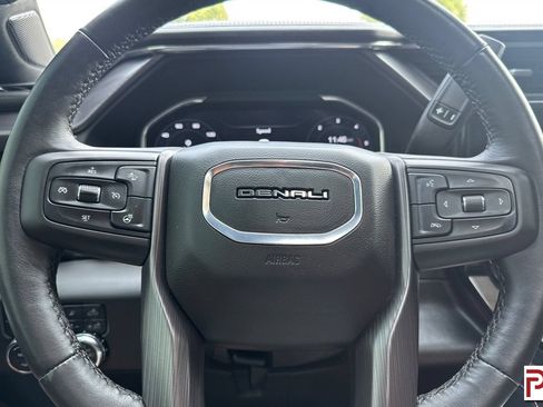 Used 2025 GMC Sierra 3500 Denali Ultimate AWD/4WD image 26
