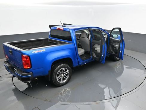 Used 2021 Chevrolet Colorado W/T w/ Custom Special Edition image 22