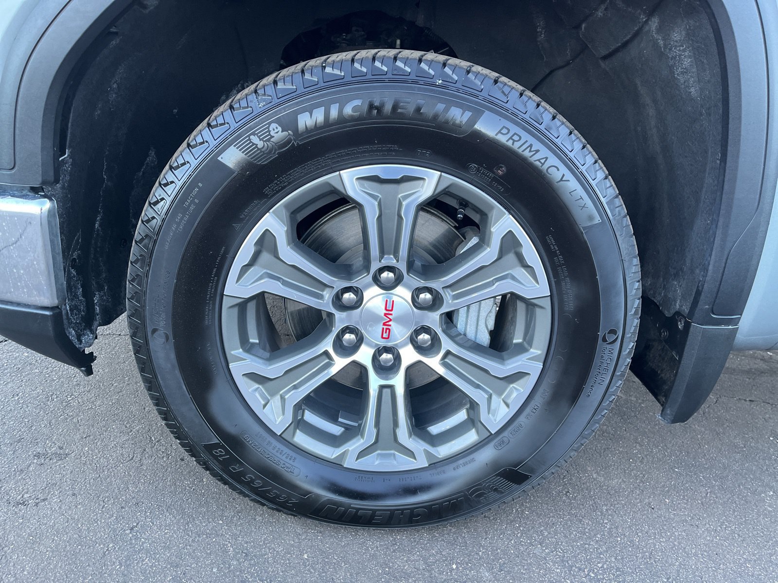 Used 2025 GMC Sierra 1500 SLT AWD/4WD image 9