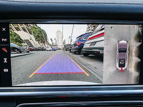 Used 2023 Porsche Panamera Platinum Edition image 38