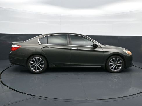 Used 2014 Honda Accord Sport image 8