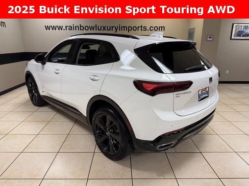 Used 2025 Buick Envision Sport Touring image 4