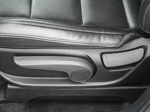 Used 2021 Kia Telluride LX image 21