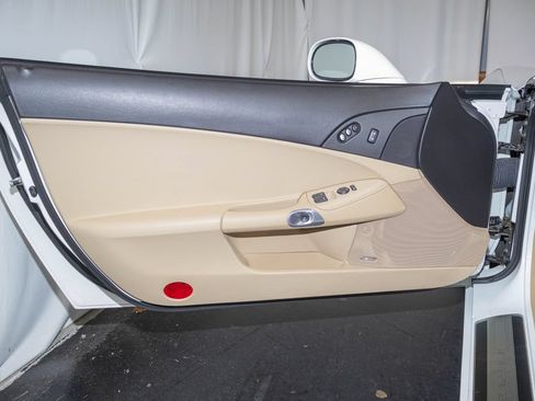 Used 2007 Chevrolet Corvette Convertible w/ Preferred Equipment Group RWD image 10