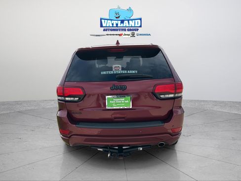 Used 2020 Jeep Grand Cherokee Altitude AWD/4WD image 4