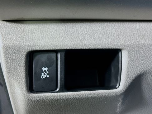 Used 2011 Honda Accord LX image 16