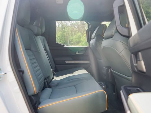 New 2025 Toyota Tacoma Trailhunter image 10