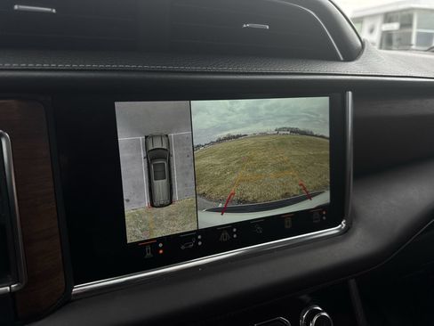 Used 2023 GMC Yukon Denali Ultimate image 15