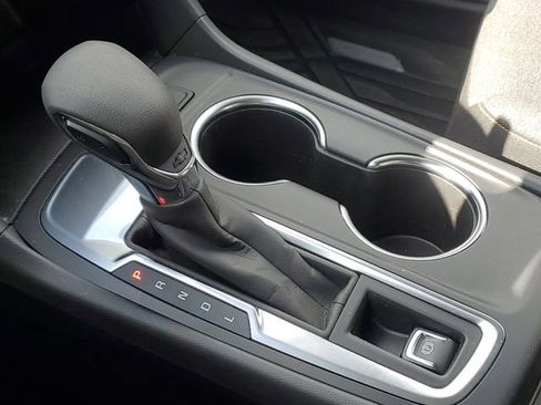 Used 2024 Chevrolet Equinox LT w/ LPO, Floor Liner Package image 15