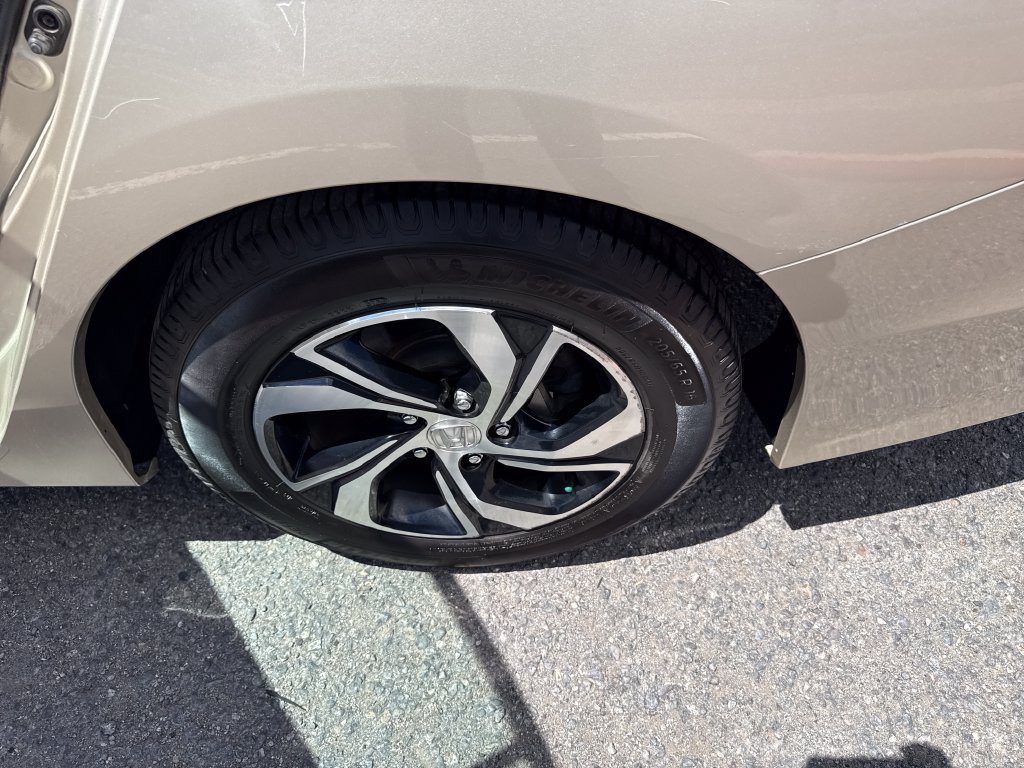 Used 2016 Honda Accord LX image 37
