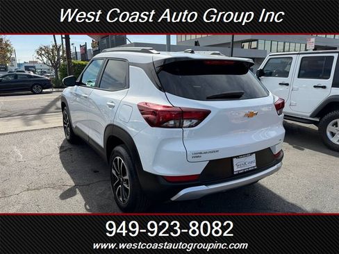 Used 2025 Chevrolet TrailBlazer LT image 4