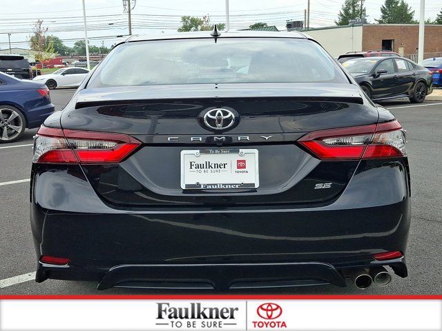 Certified 2024 Toyota Camry SE FWD image 5