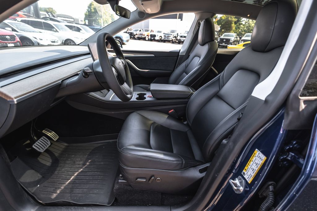 Used 2024 Tesla Model Y Performance AWD/4WD image 15