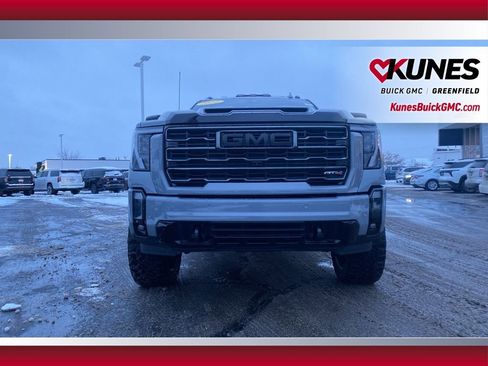Used 2024 GMC Sierra 2500 AT4 w/ AT4 Premium Plus Package image 14