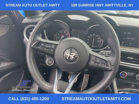 Used 2022 Alfa Romeo Stelvio Ti image 32