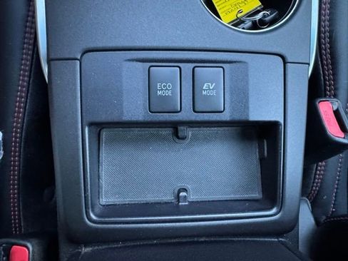 Used 2016 Toyota Camry SE image 22