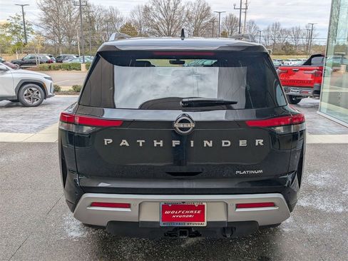 Used 2023 Nissan Pathfinder Platinum w/ Cargo Package image 3