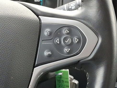 Used 2022 Chevrolet Colorado LT w/ LT Convenience Package image 21