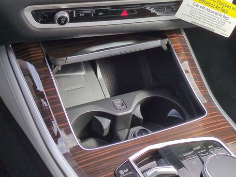 Used 2026 BMW X5 xDrive40i w/ M Sport Package image 33